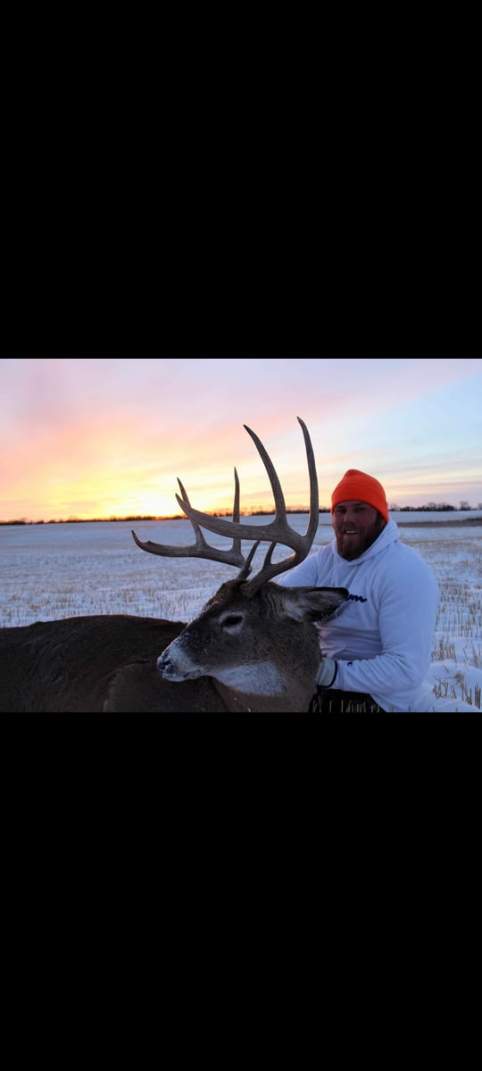 13 - Buck Moen